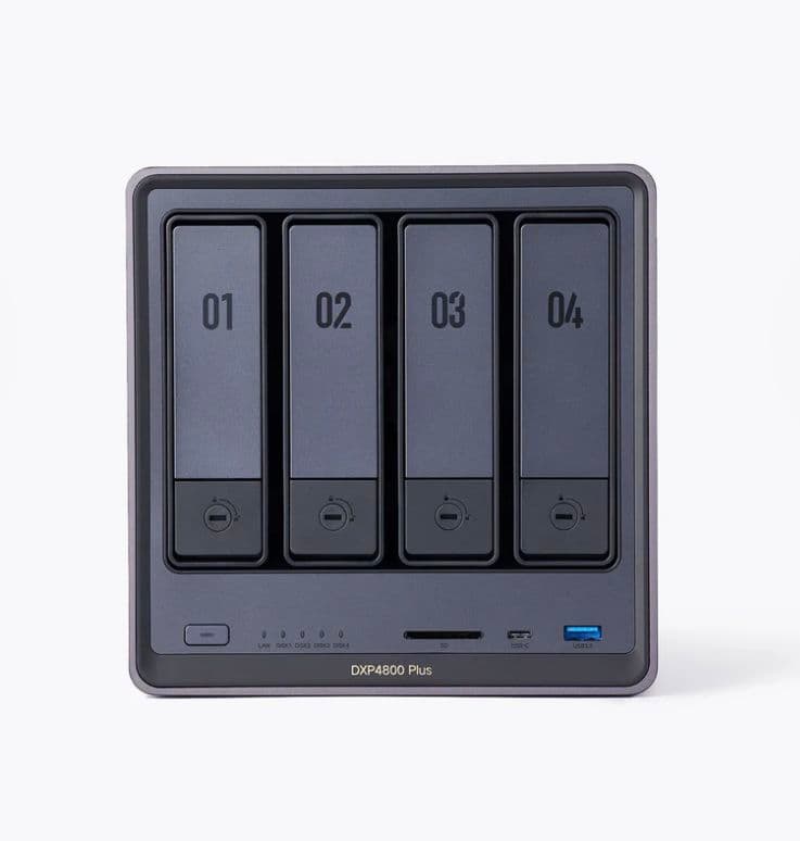UGREEN DXP4800 Plus NAS 4スロット