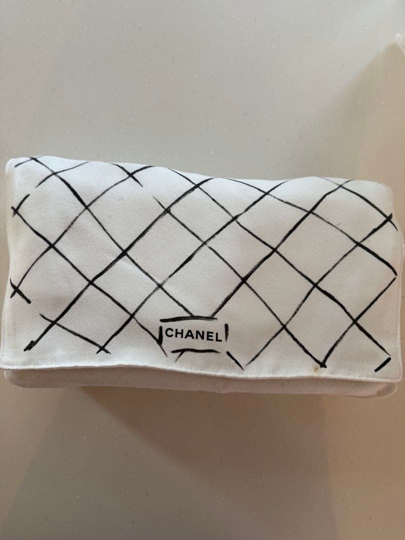 CHANEL ベージュ キルティングショルダーバッグ