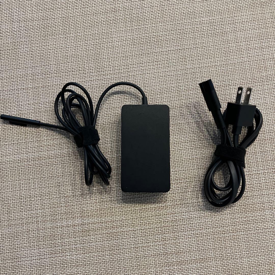 Microsoft Surface Pro 7+ 本体