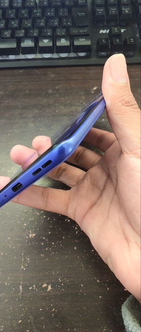 スマートフォン本体 Motorola Edge 50pro