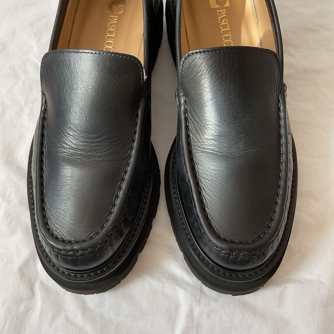 美品 パスクッチ 37 23.5 ローファー 厚底 ボリュームソール レザー 黒