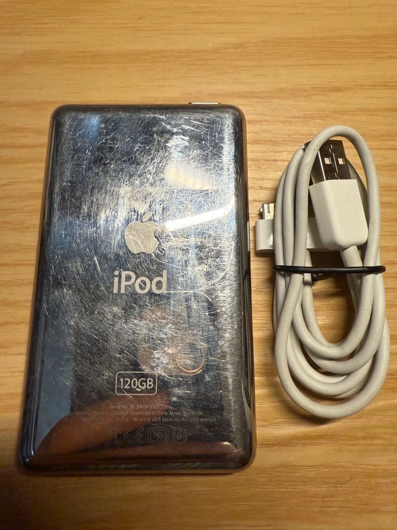 iPod A1238 Classic 120GB 美品 動作確認済み ケーブル付