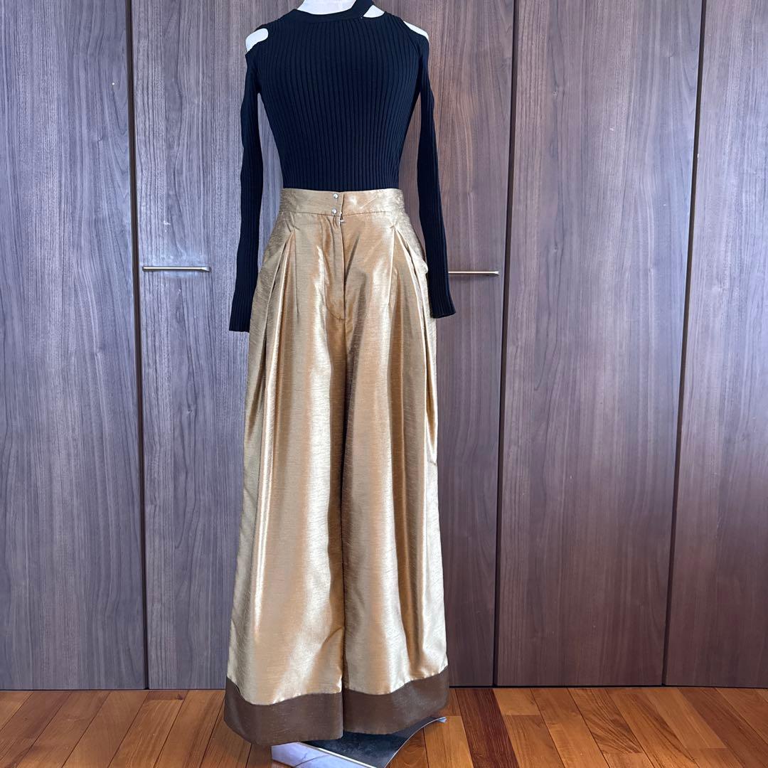 UN 3Dゴールド プリーツ ワイドパンツ36