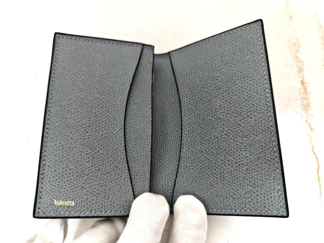 未使用品 ヴァレクストラ ソフトカーフスキン 名刺ケース カードケース