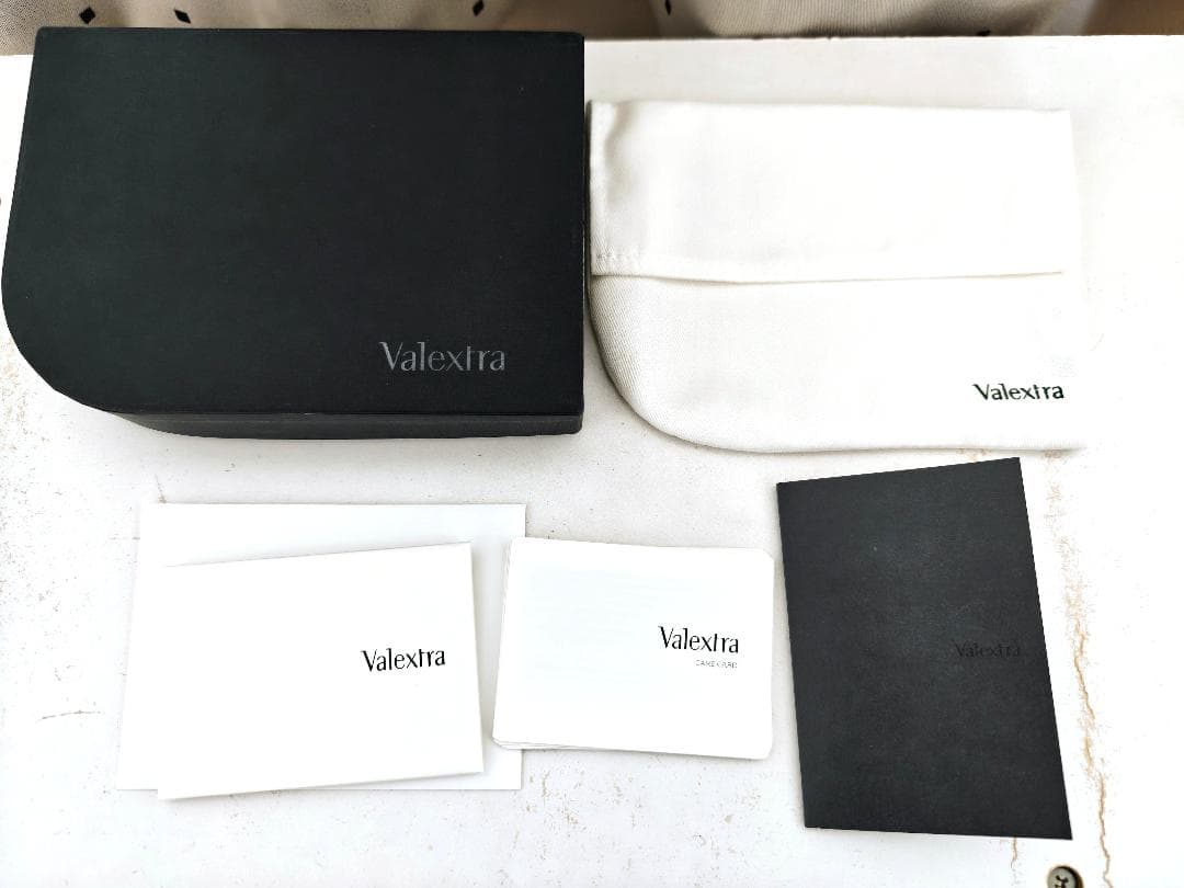 未使用品 ヴァレクストラ ソフトカーフスキン 名刺ケース カードケース