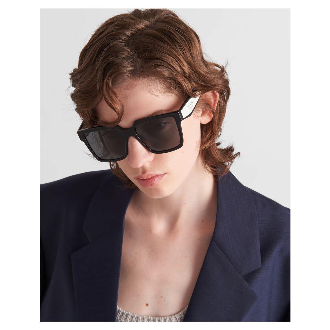 サボラさん専用 PRADA プラダ ロゴ バタフライ モード Y2K 希少カラー