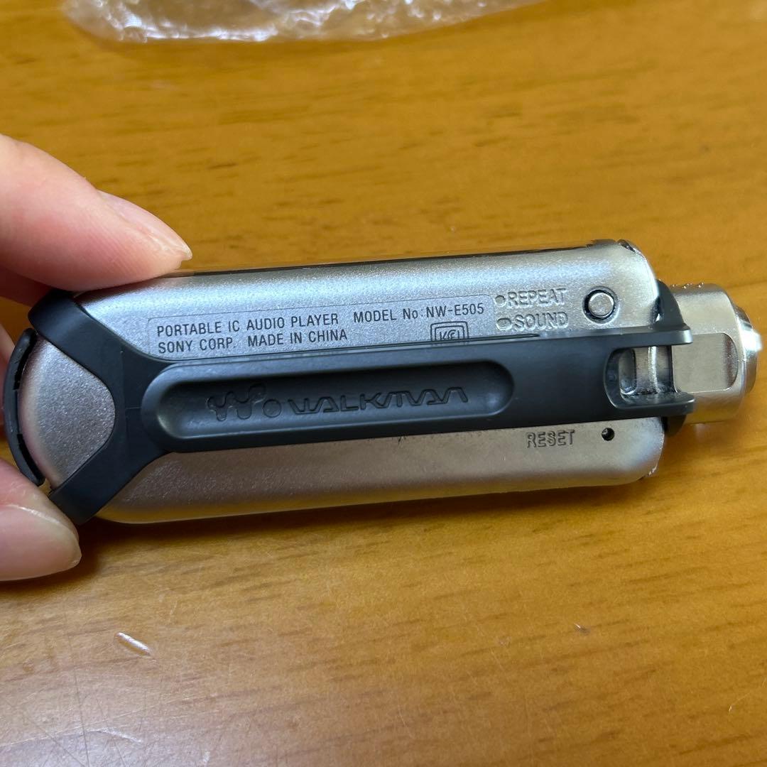 ジャンク品 Sonyソニー NW-E505 ウォークマン　SONYWALKMAN