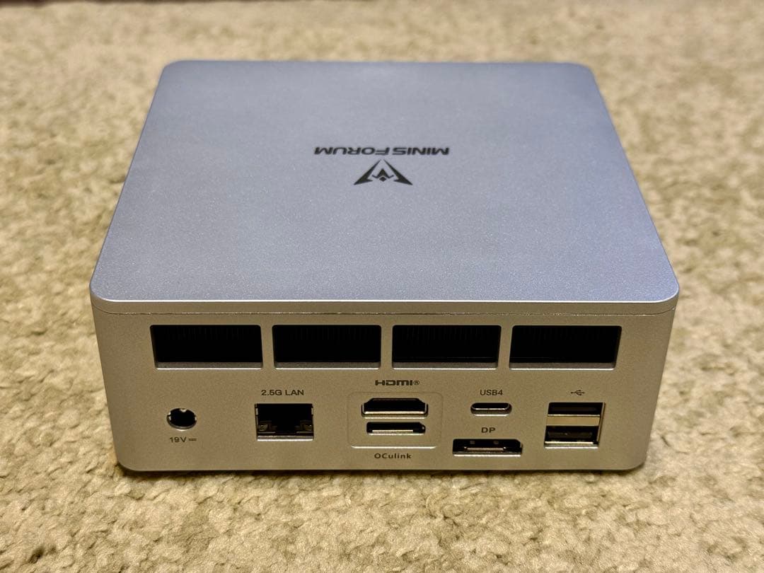 【美品】Minisforum UM880 Plus ミニPC