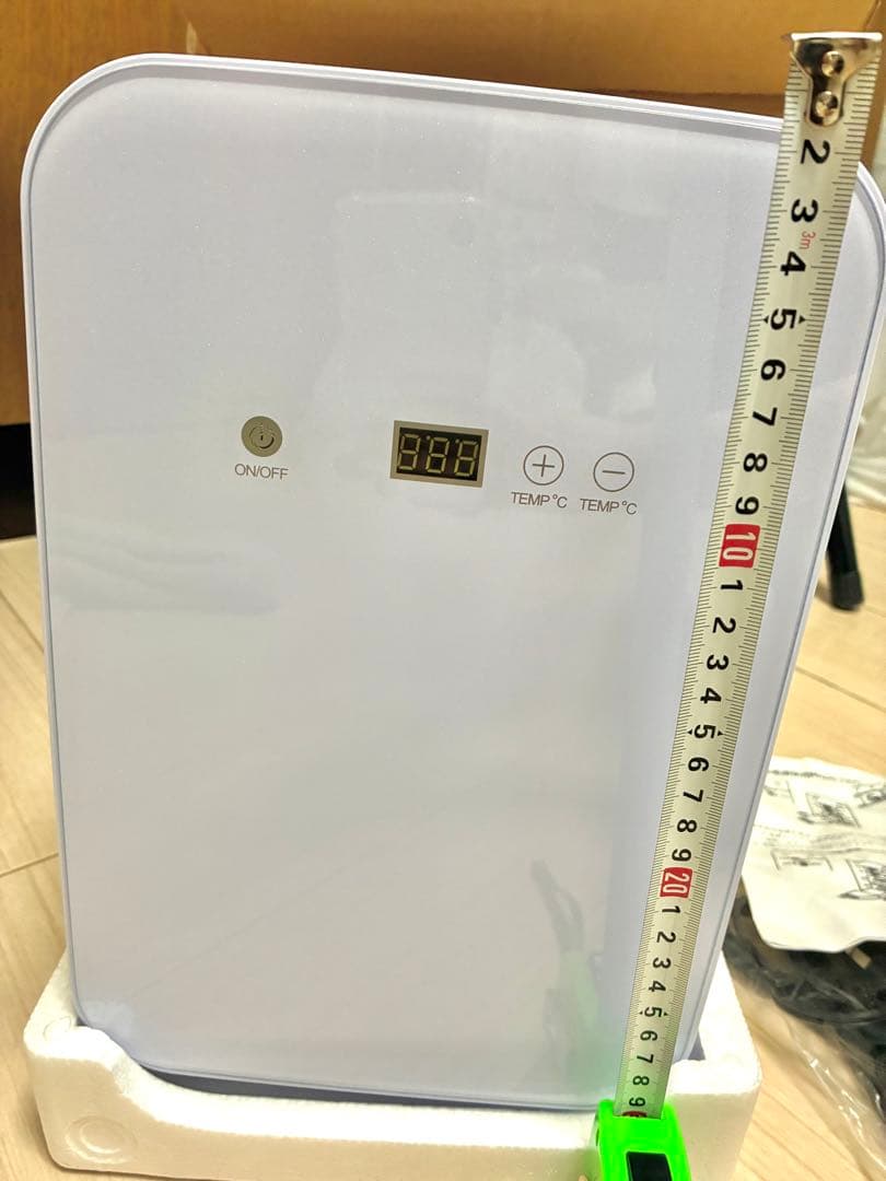 ミニ冷蔵庫 小型 冷蔵庫8L LED