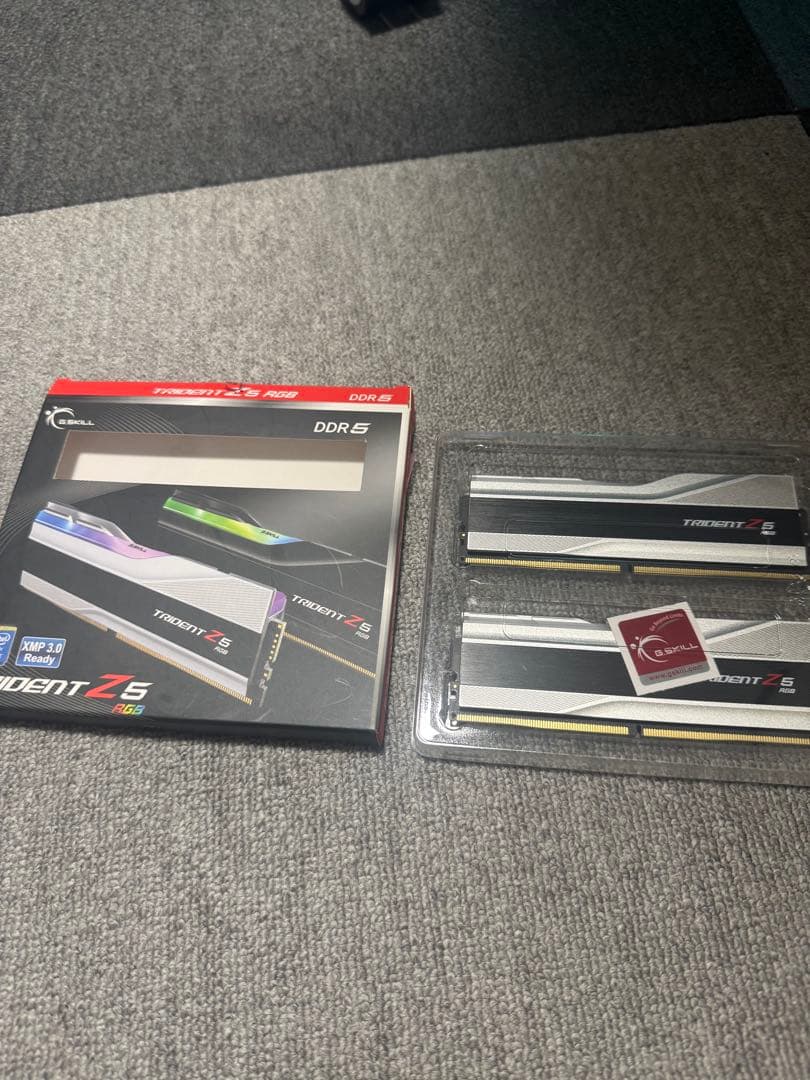 メモリー G.Skill TridentZ5 DDR5 5600MHz16GBx2 RGB