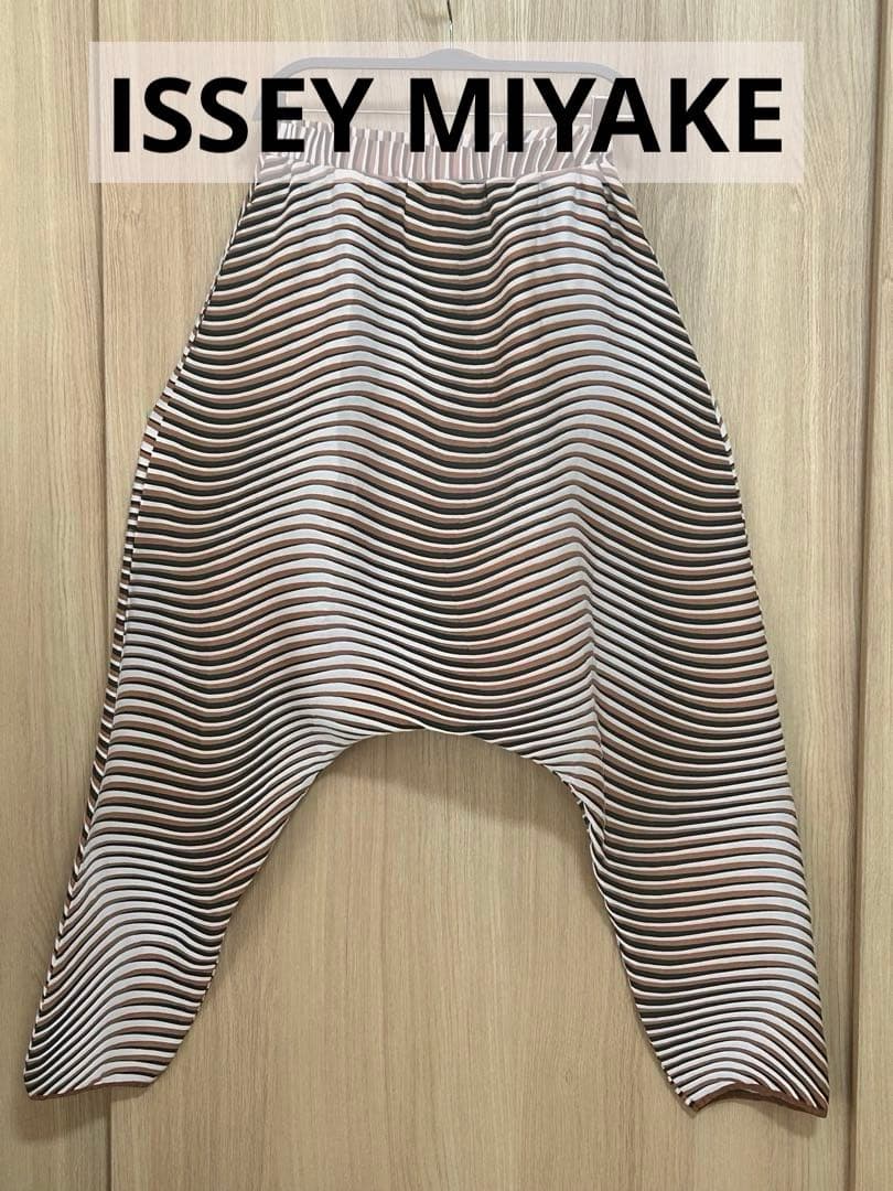 【希少】ISSEY MIYAKEイッセイミヤケ ウェービープリーツサルエルパンツ