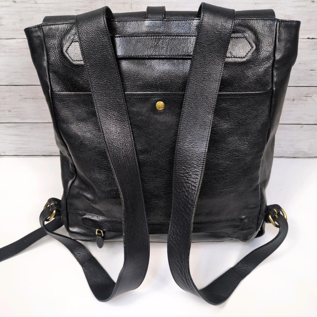 イルビゾンテ リュック ブラック バックパック レザー 大容量 シボ エンボス