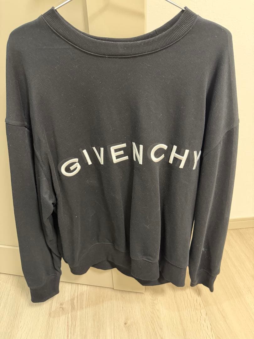 Givenchyジバンシー長袖トレーナー