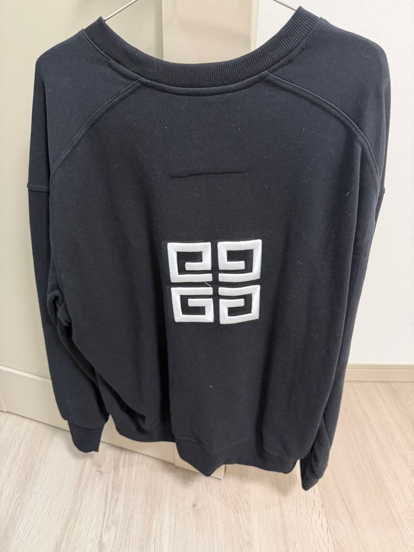 Givenchyジバンシー長袖トレーナー