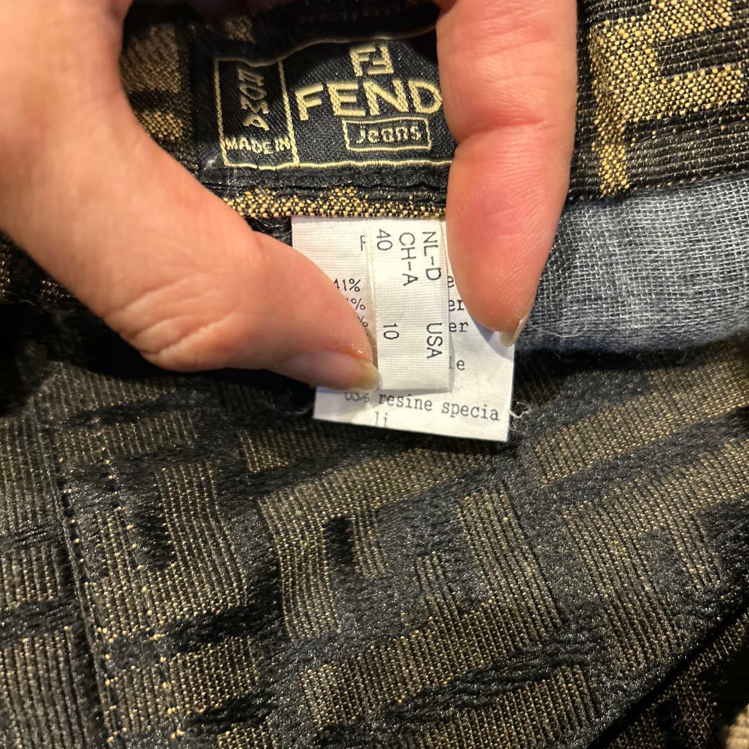 Fendi ロゴプリント ショートパンツ