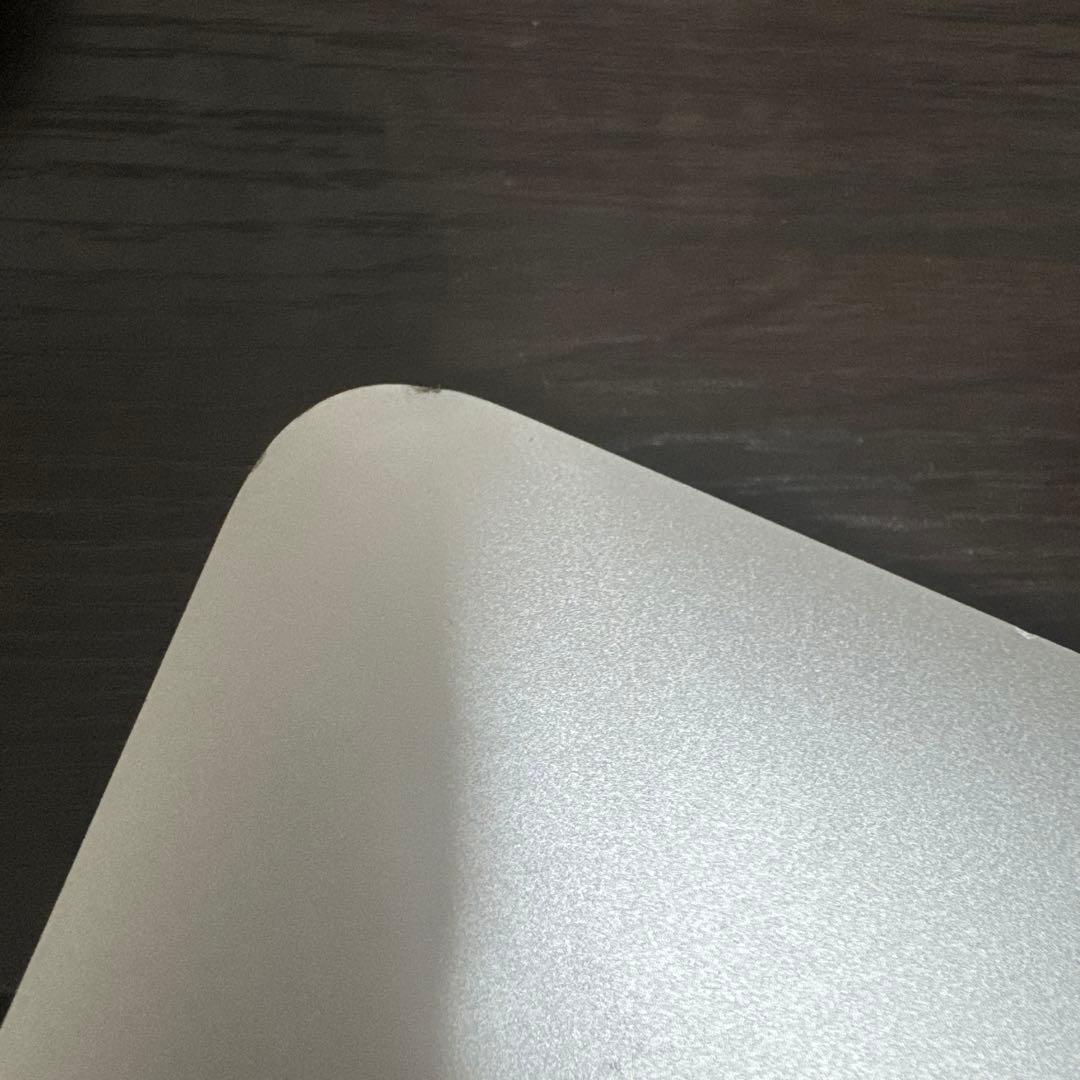 MacBook Air 2025 10月 emc2925