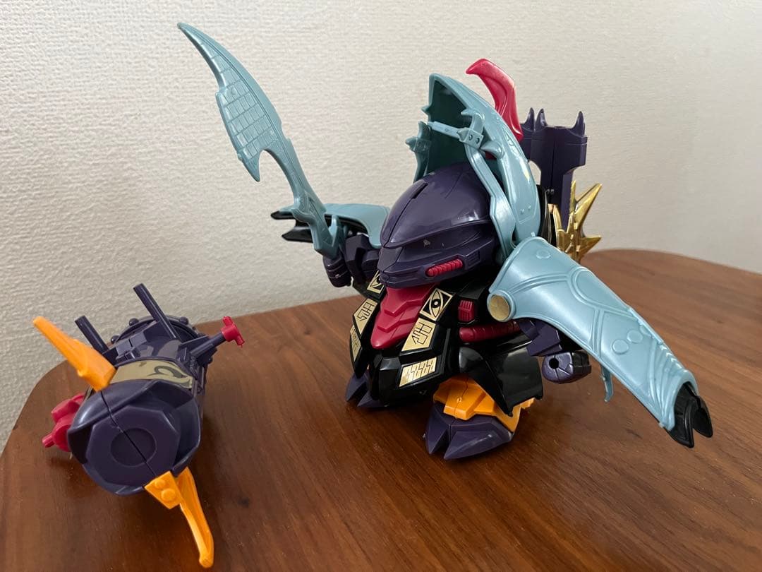 30年以上前　元祖SDガンダムワールド 剣付き