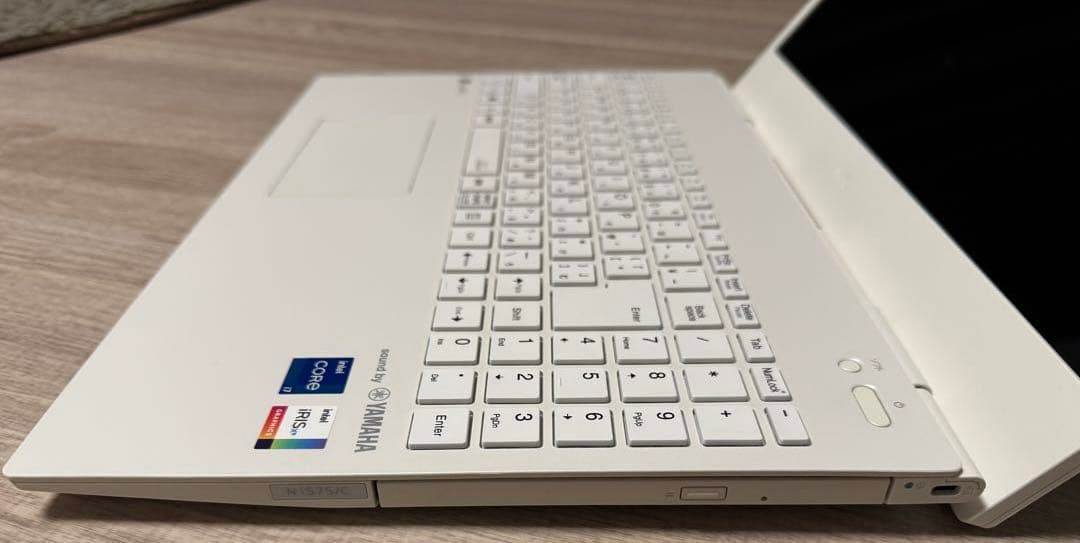 LAVIE PC-N1575CAW [パールホワイト]