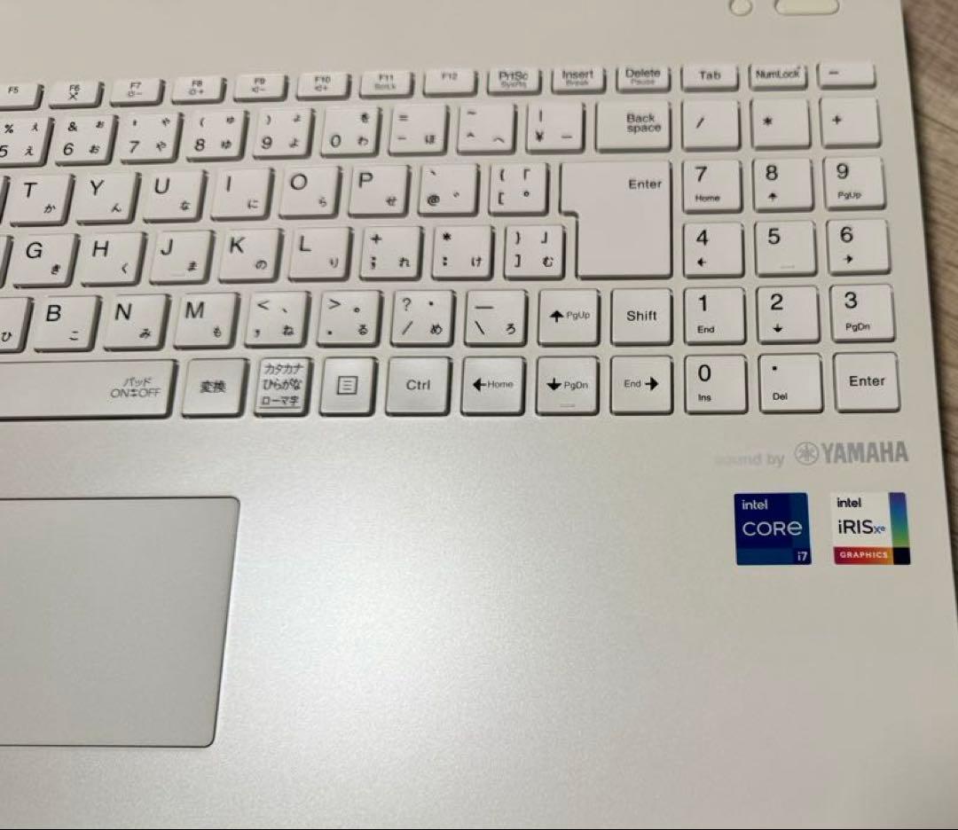 LAVIE PC-N1575CAW [パールホワイト]