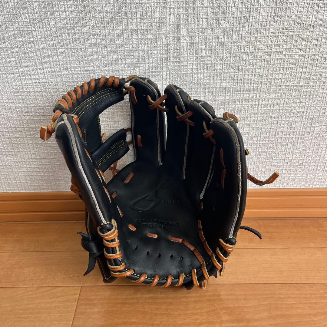 ナイキ 松井稼頭央モデル 軟式用グローブ 内野手用