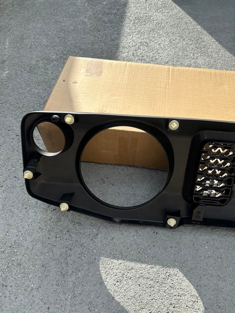 ジムニー JB64 JB74 用 フロントグリル スズキエンブレム付