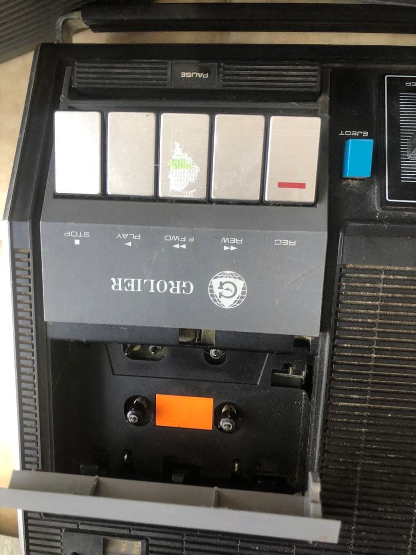 SONY カセットレコーダーCF-1950などジャンク品ラジオ5台(G23)