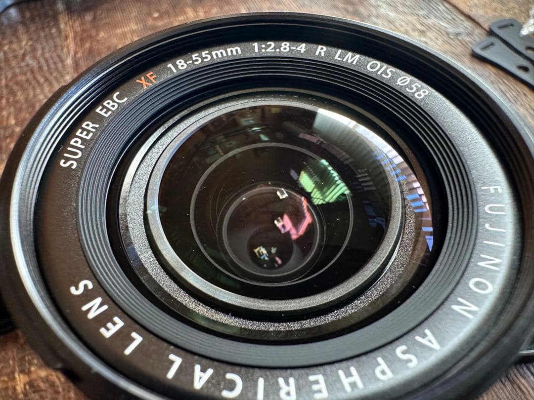 Fujifilm X-T3ミラーレスカメラ18-55㎜レンズハーフレザーケース付