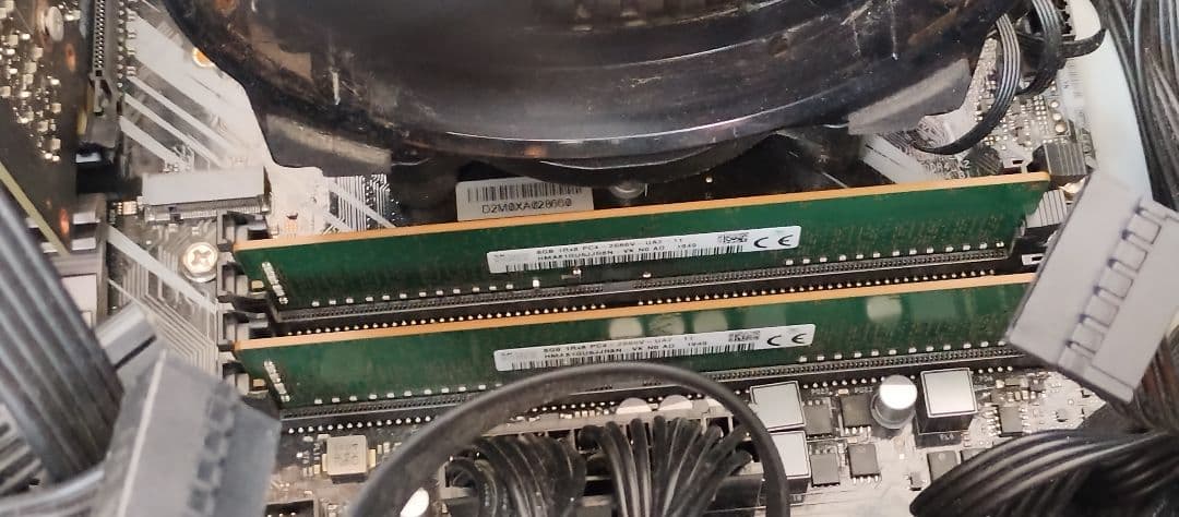 SK hynix DDR4-2666 16GB(8GB×2枚）PC4 メモリ