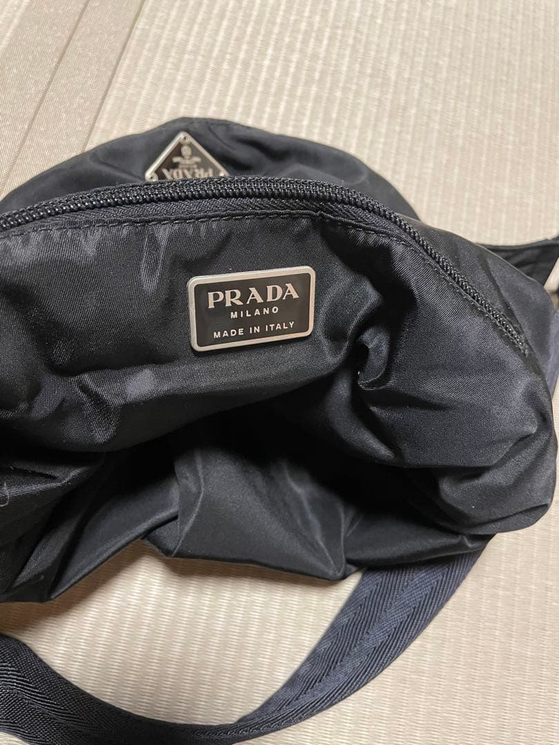 PRADA プラダ　ナイロン　ブラック　ショルダーバッグ