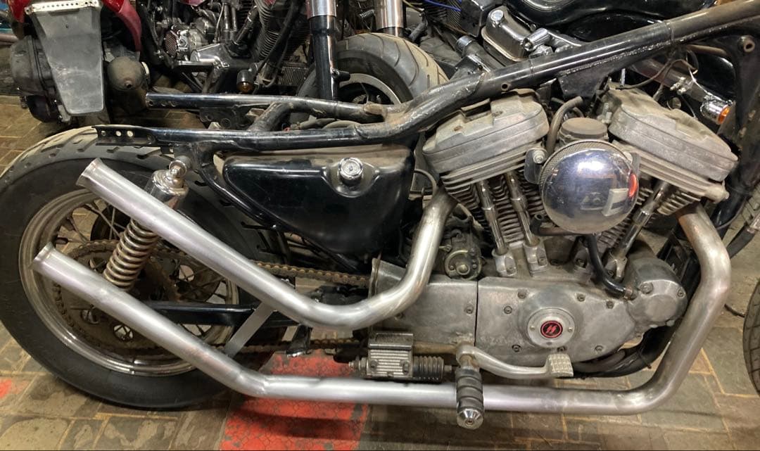 スポーツスター　ラウンドエンド　アップスイープ　883 1200 ハーレー