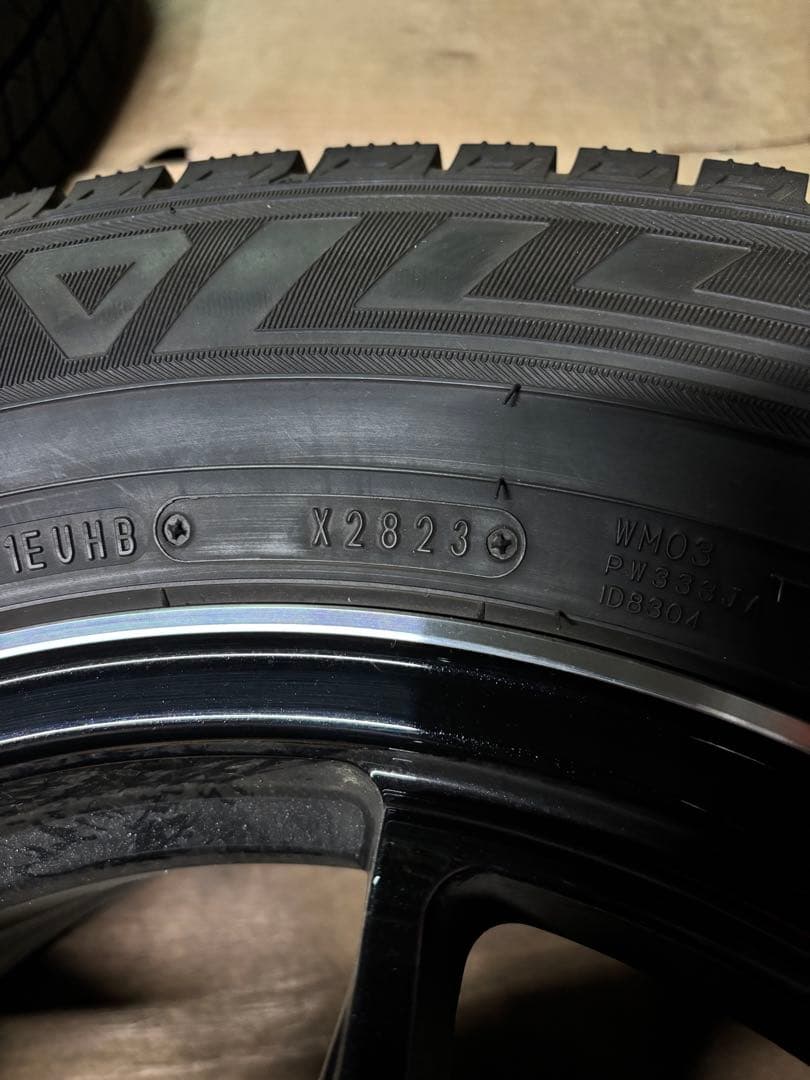 その①　30アルファード 九分山スタッドレス付き16インチアルミ