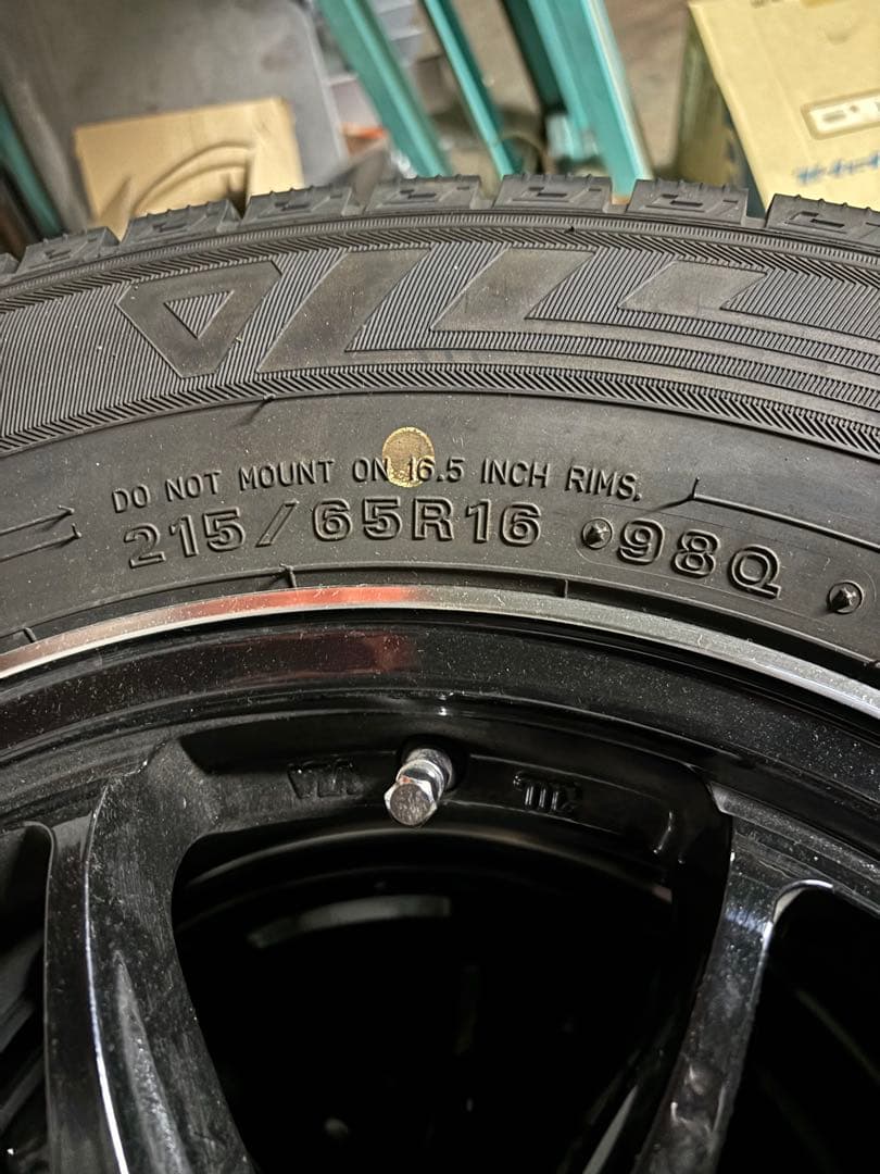 その①　30アルファード 九分山スタッドレス付き16インチアルミ