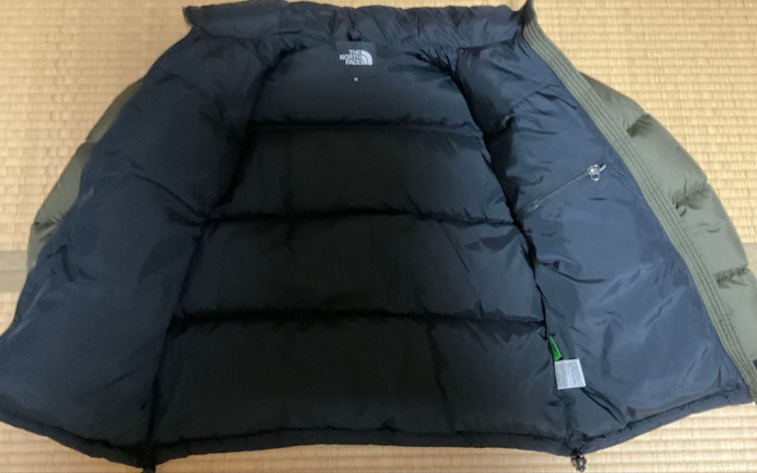 ザ・ノース・フェイス　ダウンジャケット　ヌプシジャケット ニュートープ　M