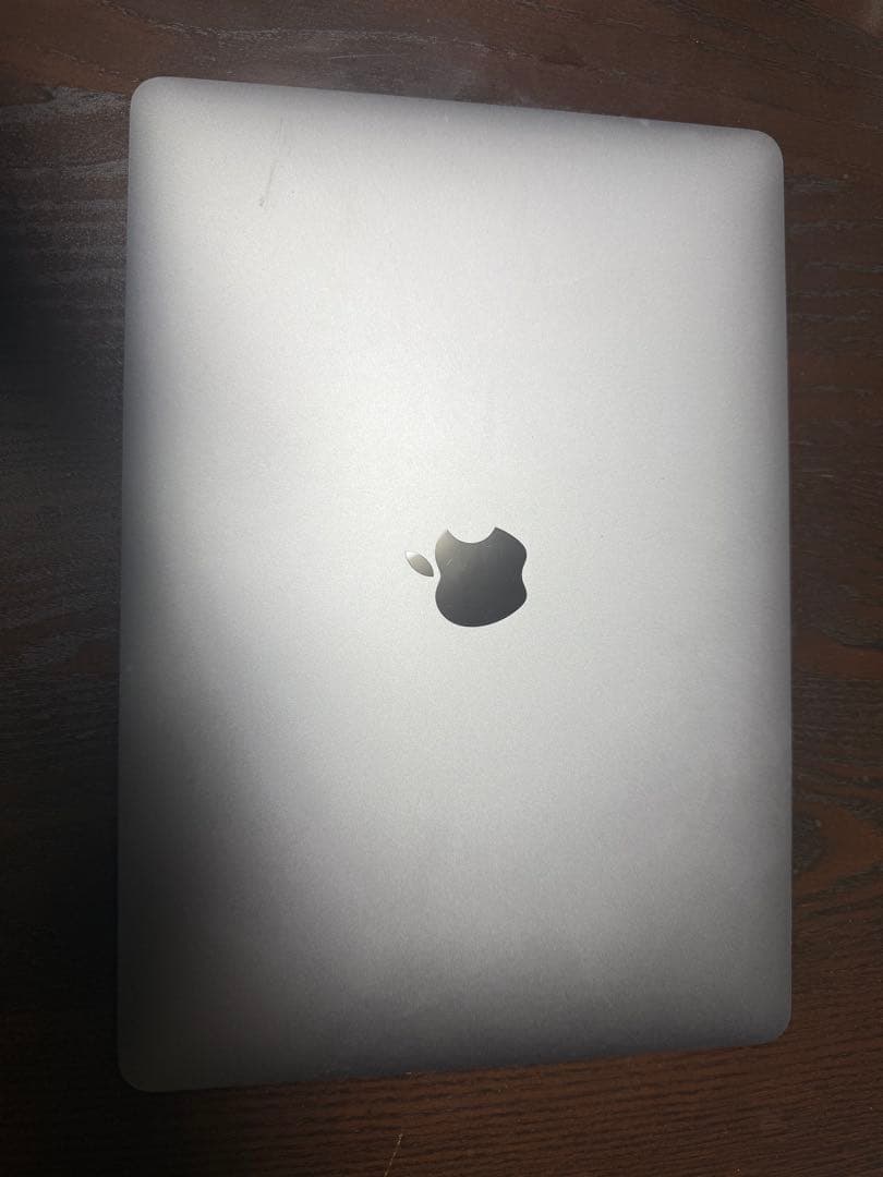 MacBook本体 Apple MacBook Air (M1, 8GB, 494GB)