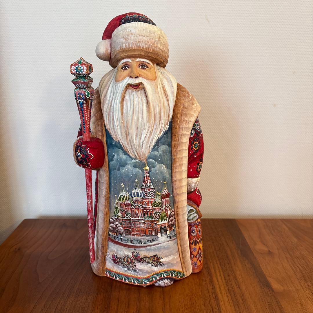 サンタクロース置物　ロシア　木彫り