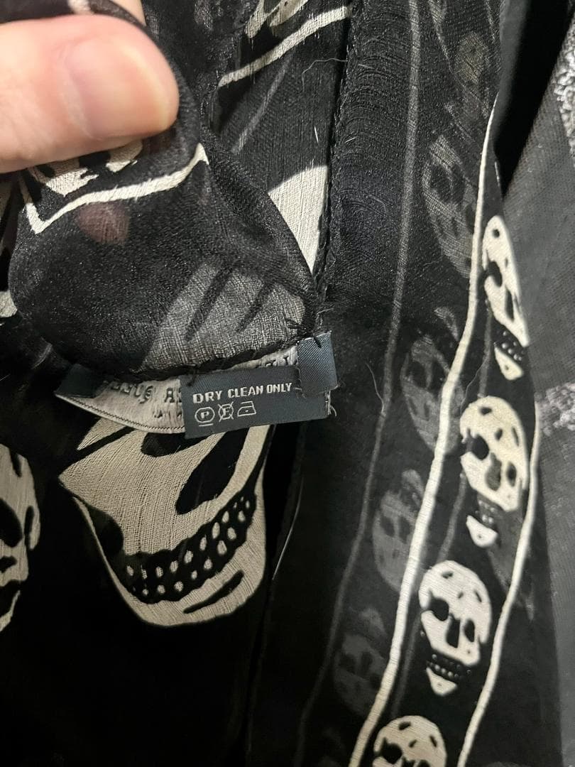 Alexander McQueen シルクスカルストール ブラック マックイーン