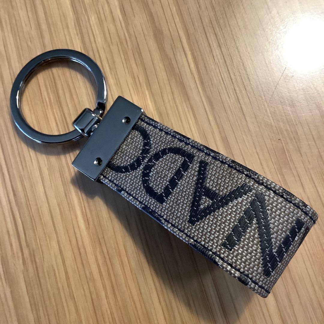 【未使用品】DOLCE & GABBANA ロゴキーホルダー