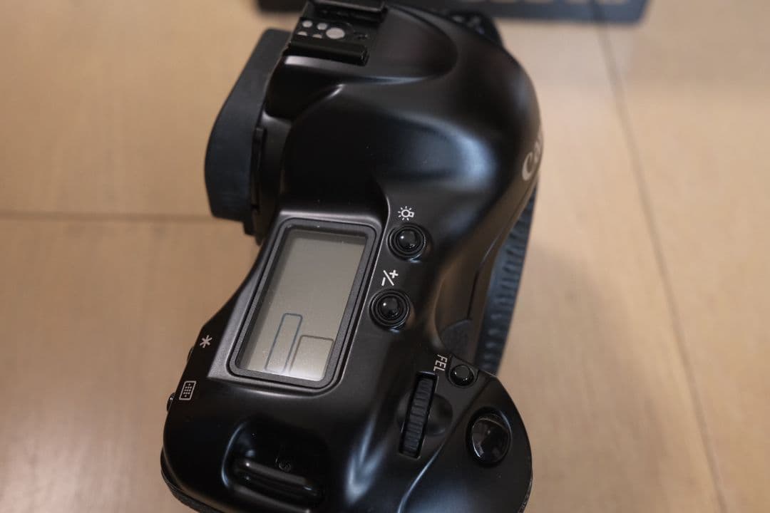 Canon EOS-1V 一眼レフカメラ【箱と説明書付き】