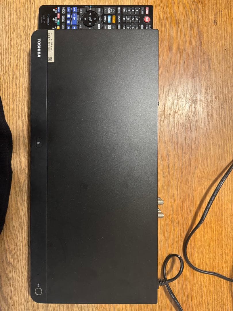 レグザ　TOSHIBA ブルーレイレコーダー DBR-W1007