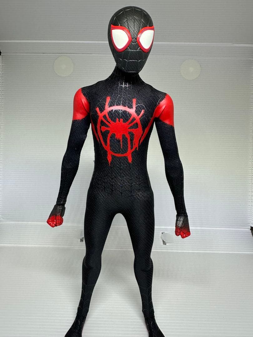 スパイダーマン: イン・ザ・スパイダーバース マイルズ・モラレス ホットトイズ