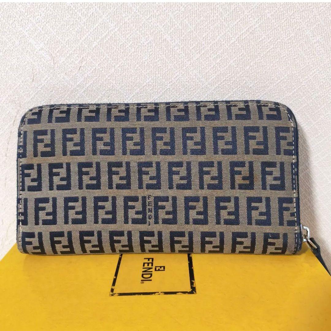 フェンディ ズッキーノ柄 ラウンドファスナー長財布 ネイビー