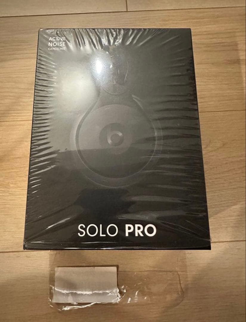 Beats Solo Pro ノイズキャンセリングヘッドフォン