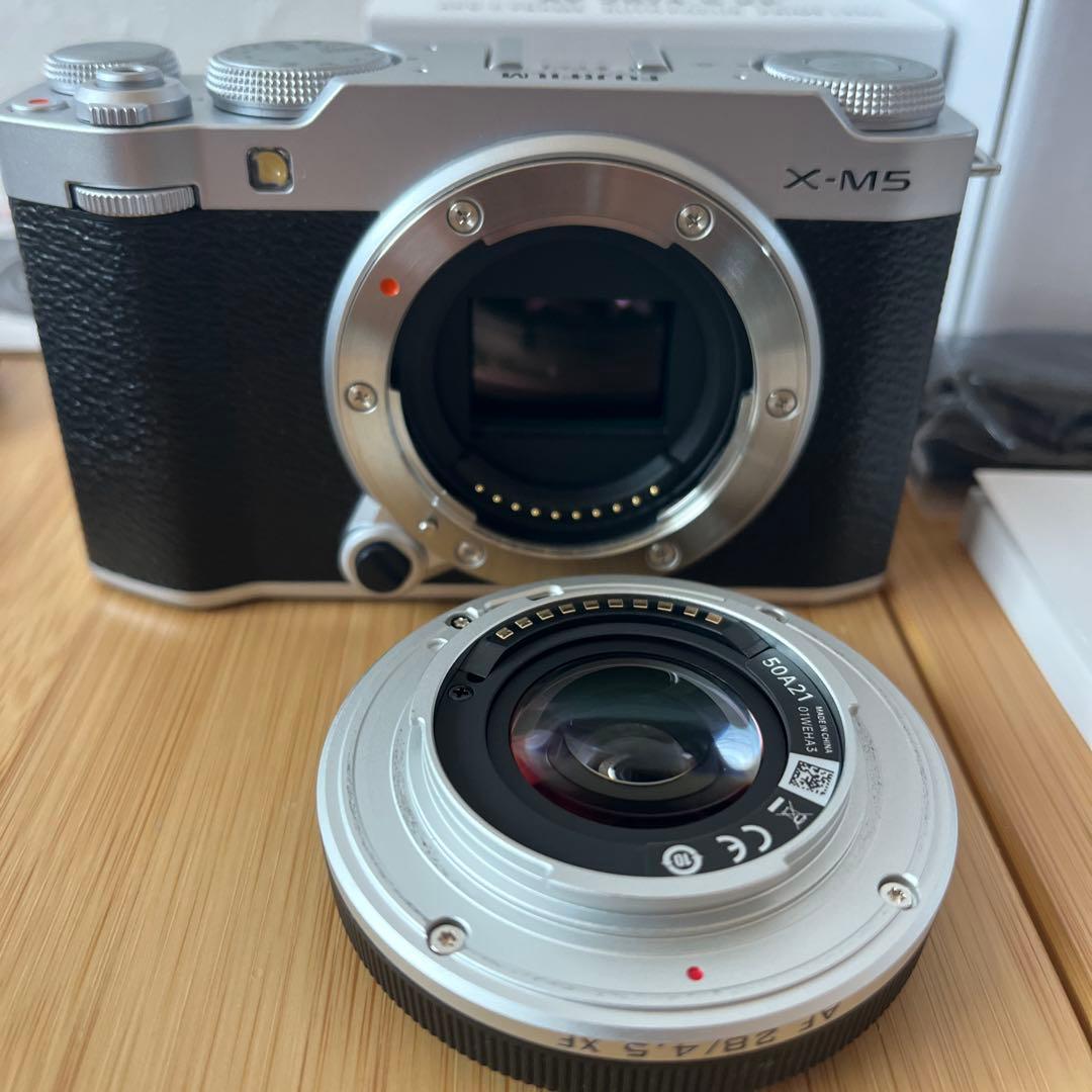 FUJIFILM X-M5 VILTROX AF 28mm F4.5 XFセット