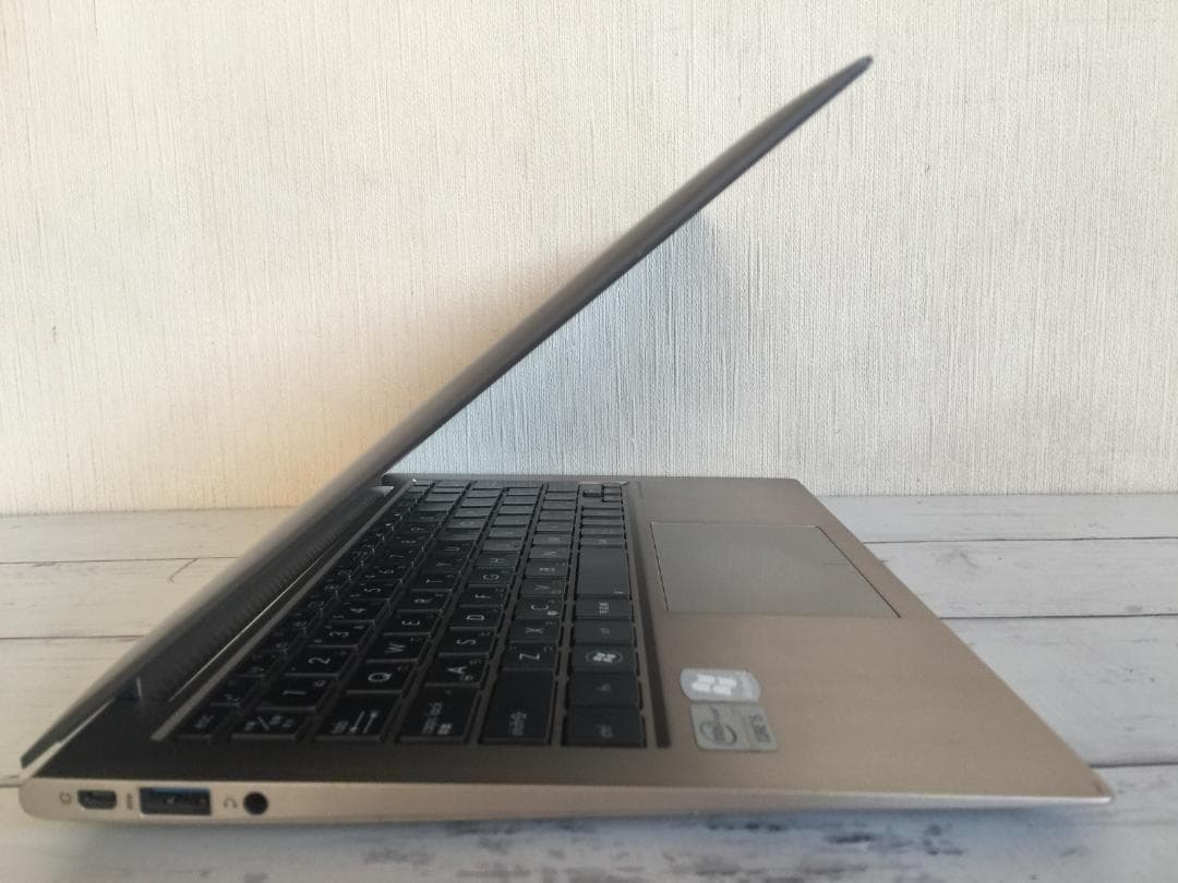 ASUS UX21A 11.6 型フル/SSD256/Office/Win11
