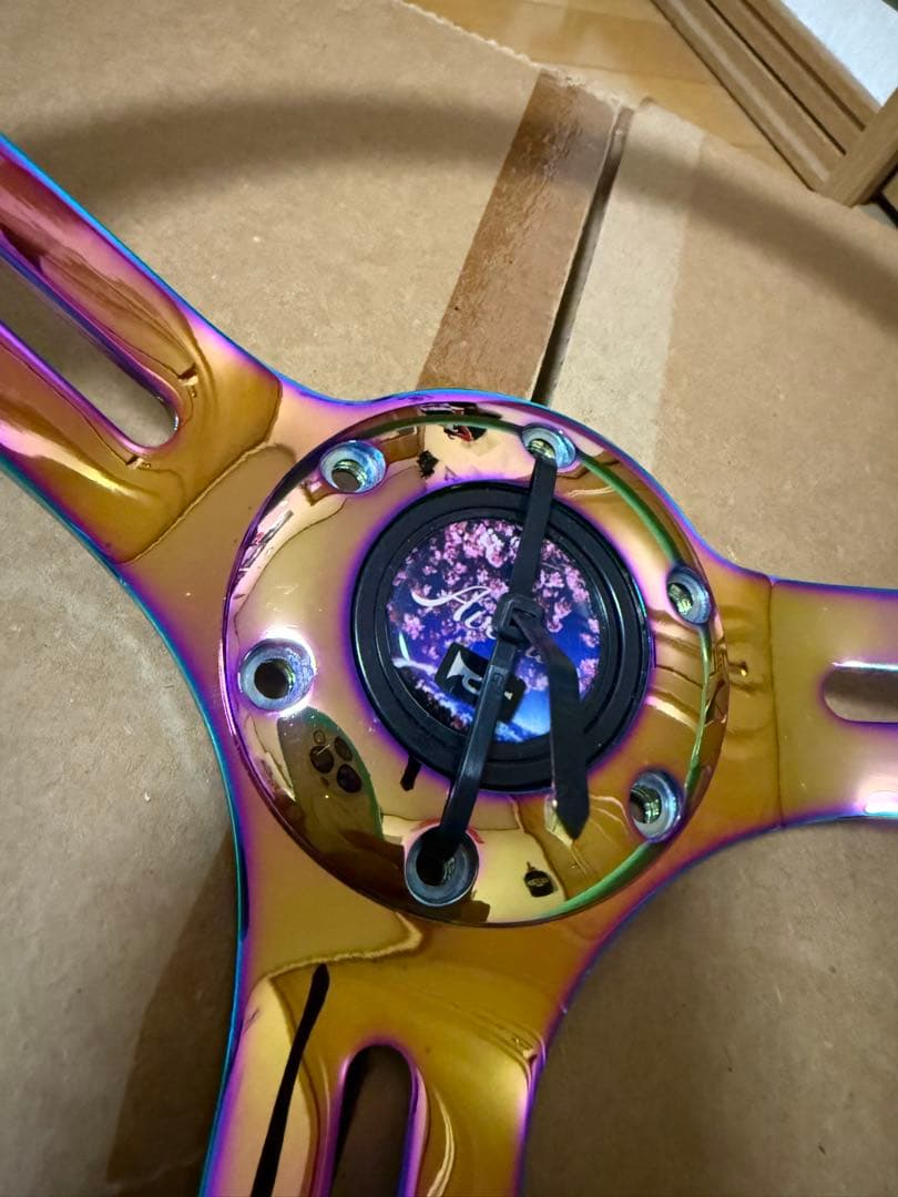 アベニュー　AVENUEステアリング　ミント　美品