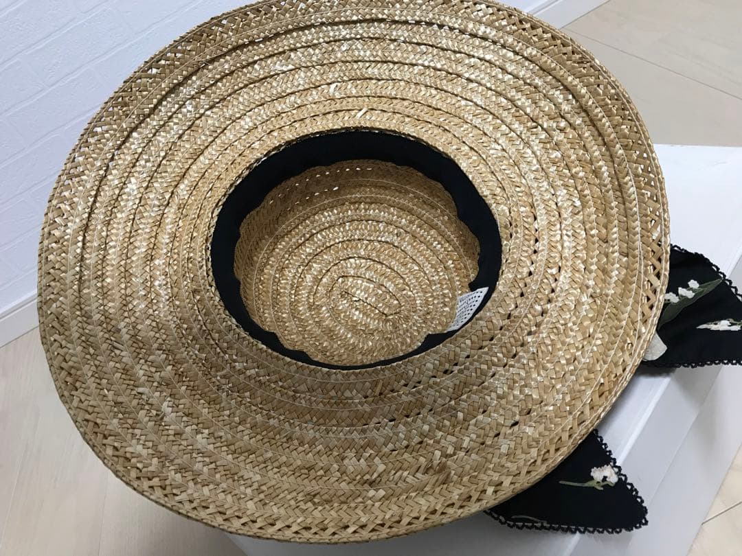 ★未使用に近い　カネコイサオ　リボン鈴蘭、麦わら帽子柄　麦わら帽子