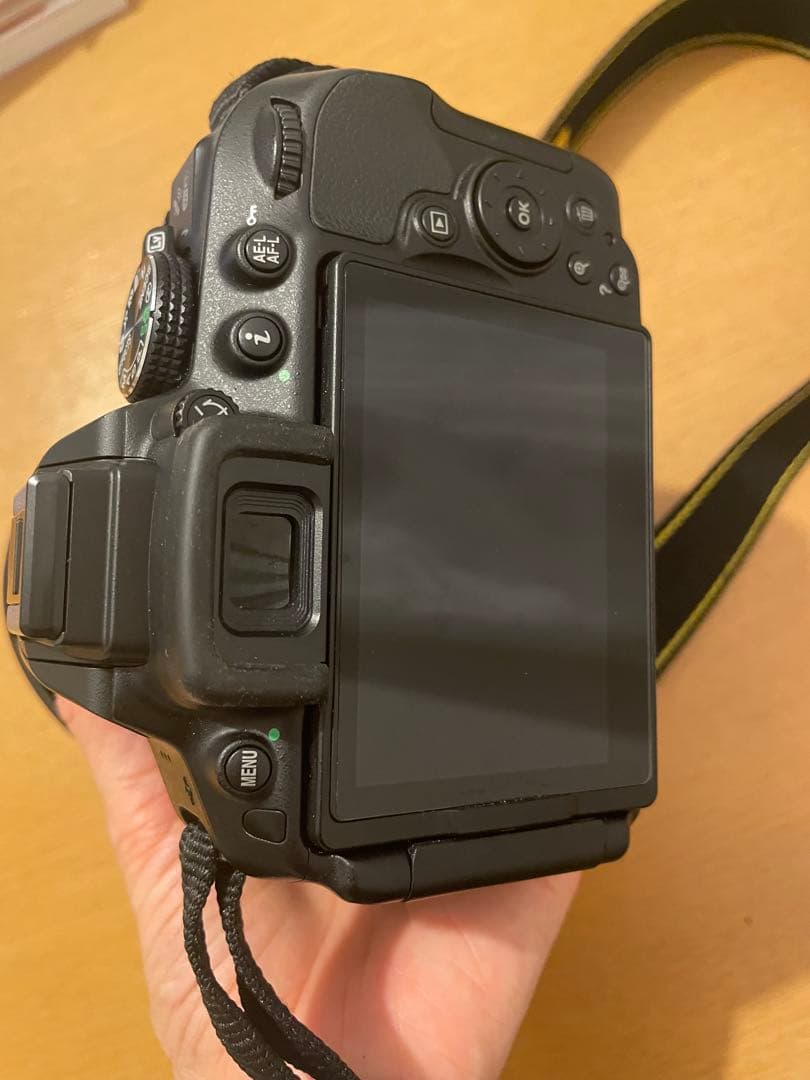 【美品】Nikon D5300 一眼レフカメラ ニコン　TAMRONレンズ付