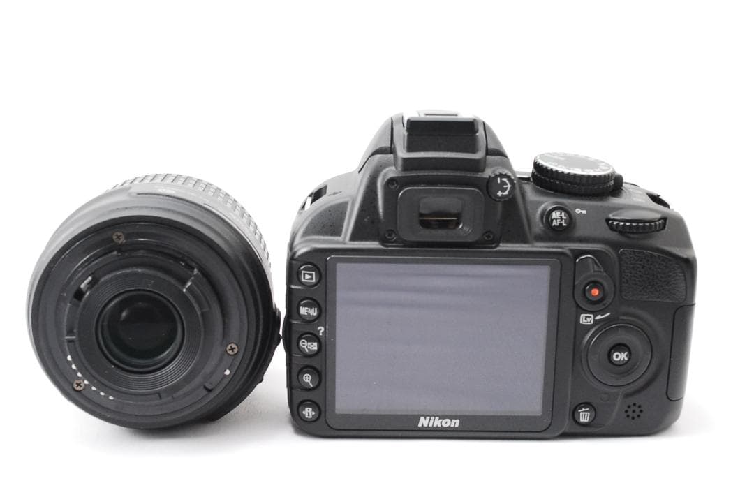 【ショット数少　美品】Nikon D3100　スマホ転送　動画OK　一眼レフ
