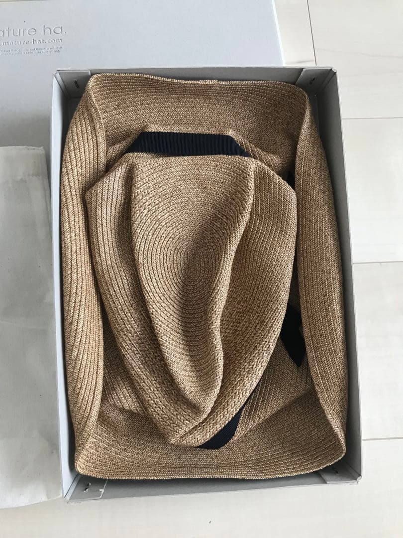 マチュアーハ　ボックスハット11cm brim