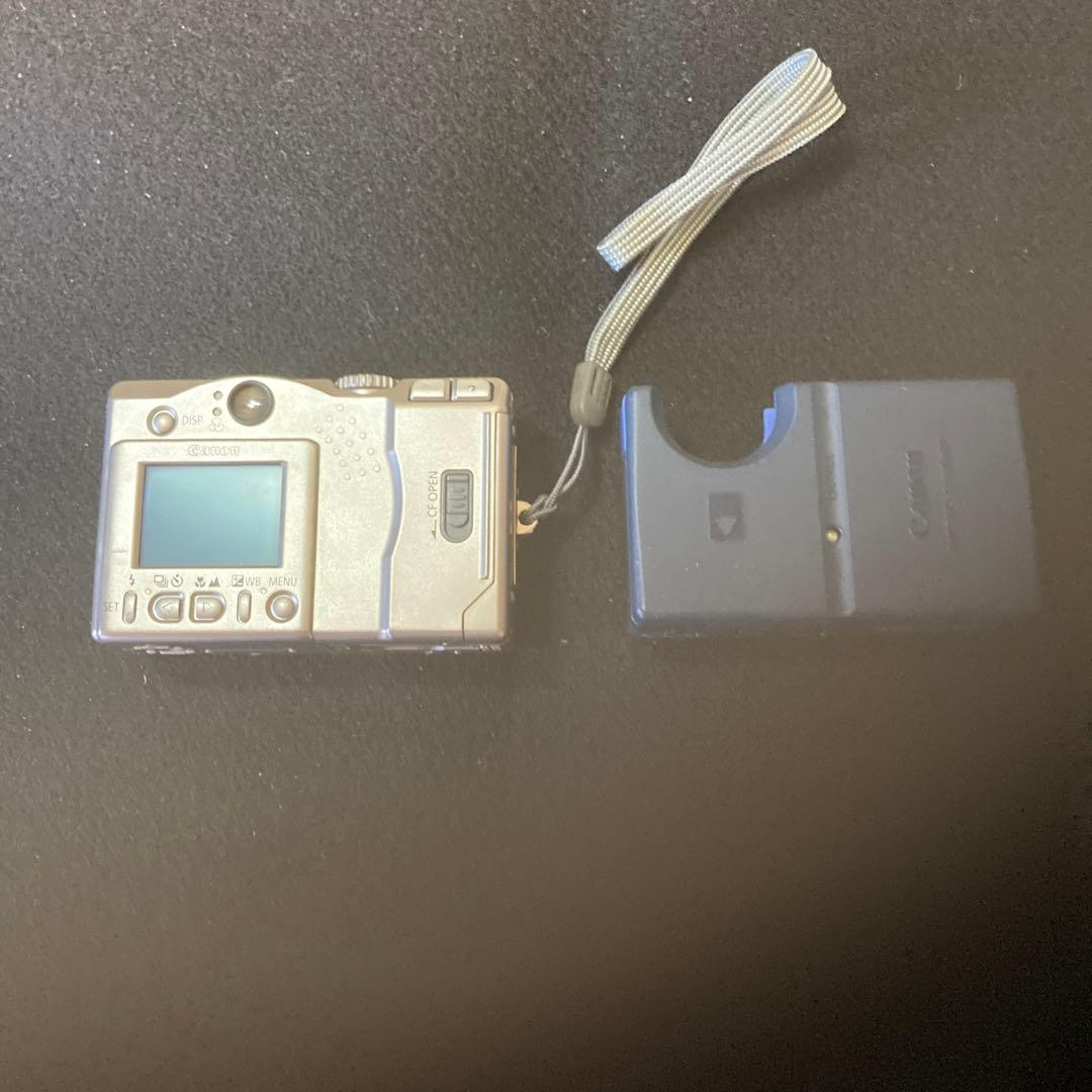 Canon IXUS 100 IS シルバー バッテリーパック付き　　　中古